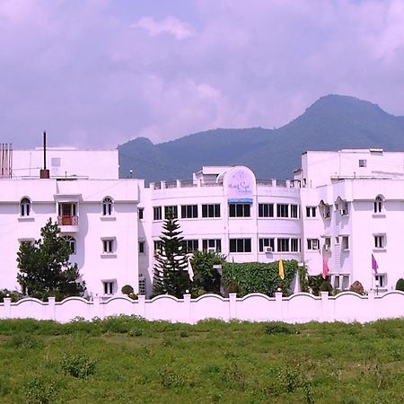 Hotel Sai International Rayagada 外观 照片